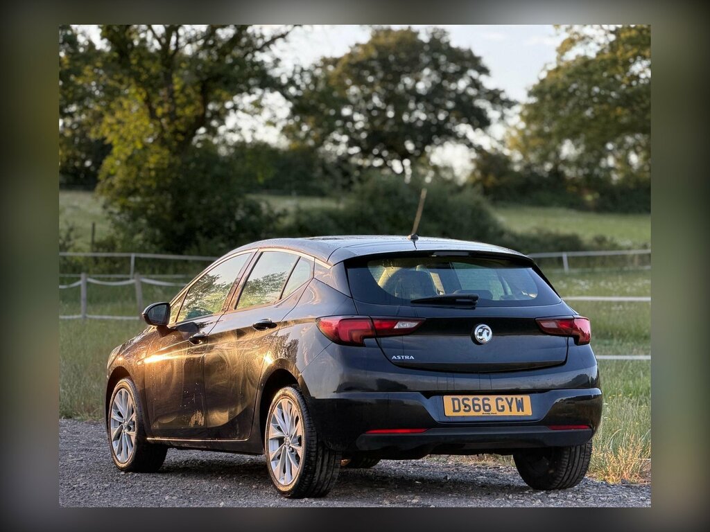 Vauxhall Astra 1.4I Design Euro 6 DS66GYW Black #6