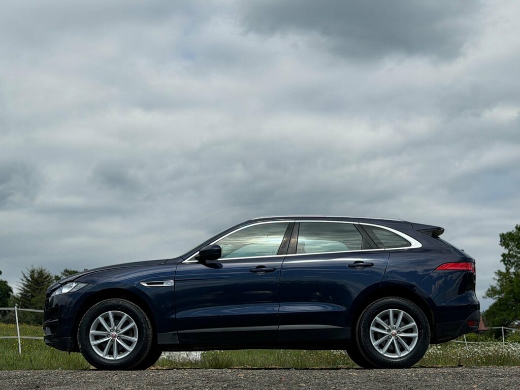 Jaguar F-Pace 2.0 D180 Prestige Awd Euro 6 Ss BN66LUD Blue #4