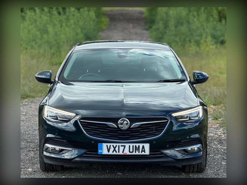 Vauxhall Insignia 2.0 Turbo D Blueinjection Elite Nav Grand Sport Eu VX17UMA Green #2