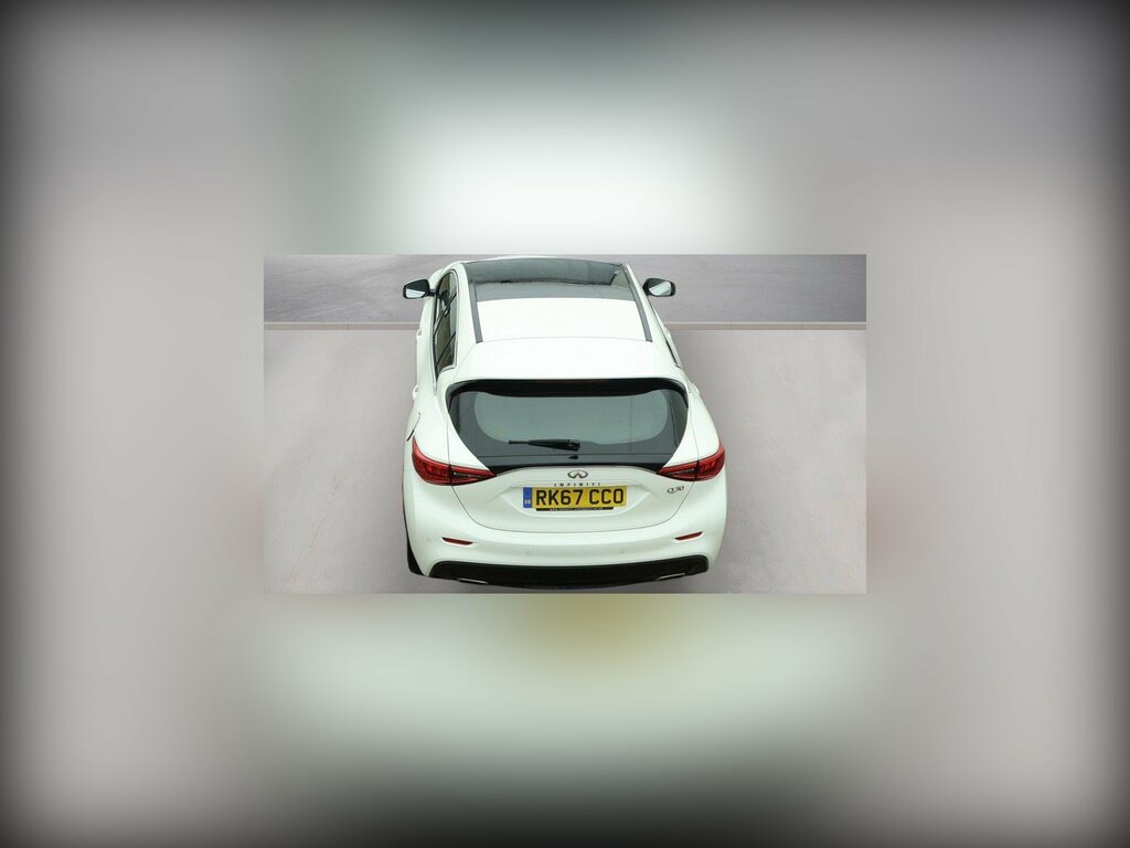Infiniti Q30 2.2D Se Dct Euro 6 Ss White #2