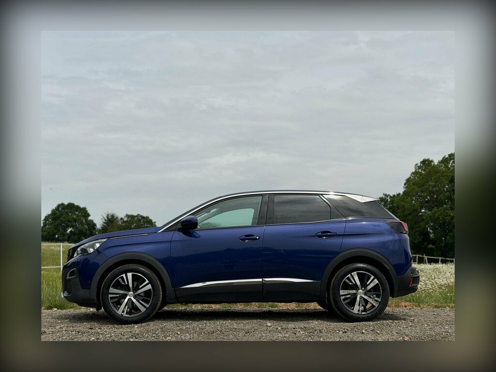 Peugeot 3008 1.2 Puretech Allure Euro 6 Ss GY17URX Blue #4