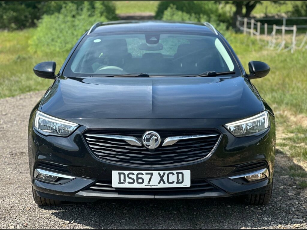 Vauxhall Insignia 2.0 Turbo D Blueinjection Sri Nav Sports Tourer Eu DS67XCD Black #2