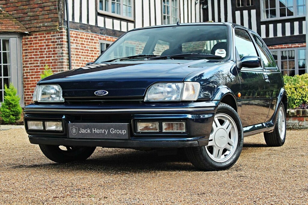 Ford Fiesta Rs 1800 Hatchback Blue