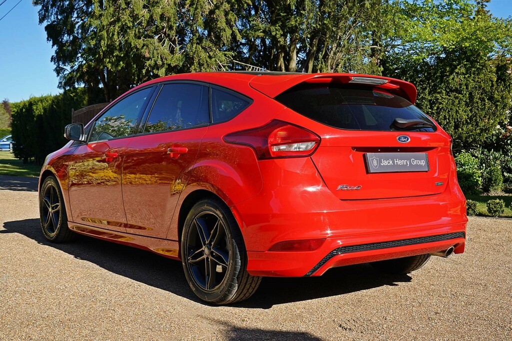 Ford Focus Zetec S Red Edition MJ16UHN #3