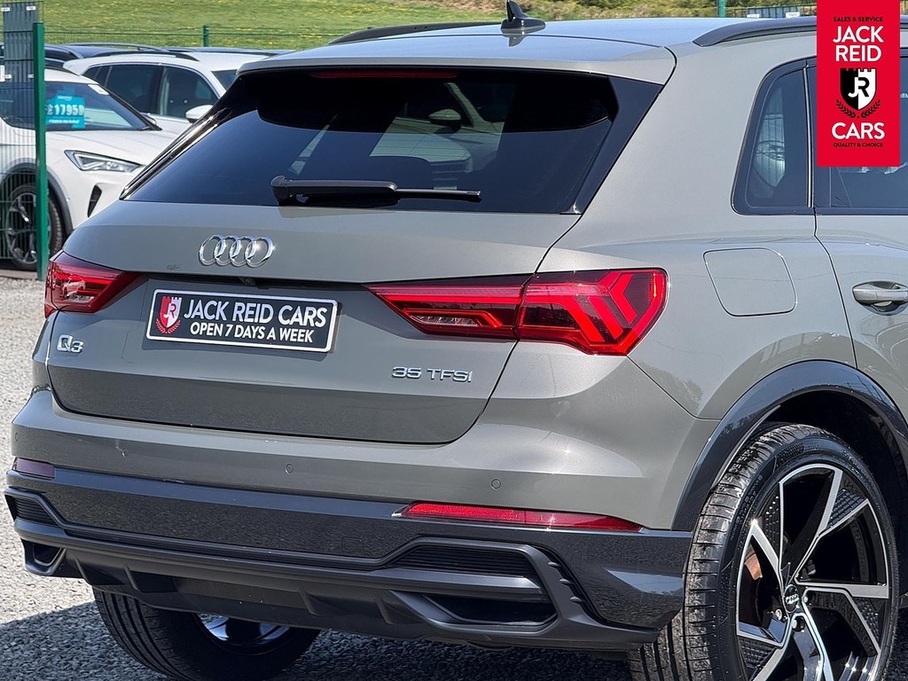 Audi Q3 Suv YO21FFR Grey #4