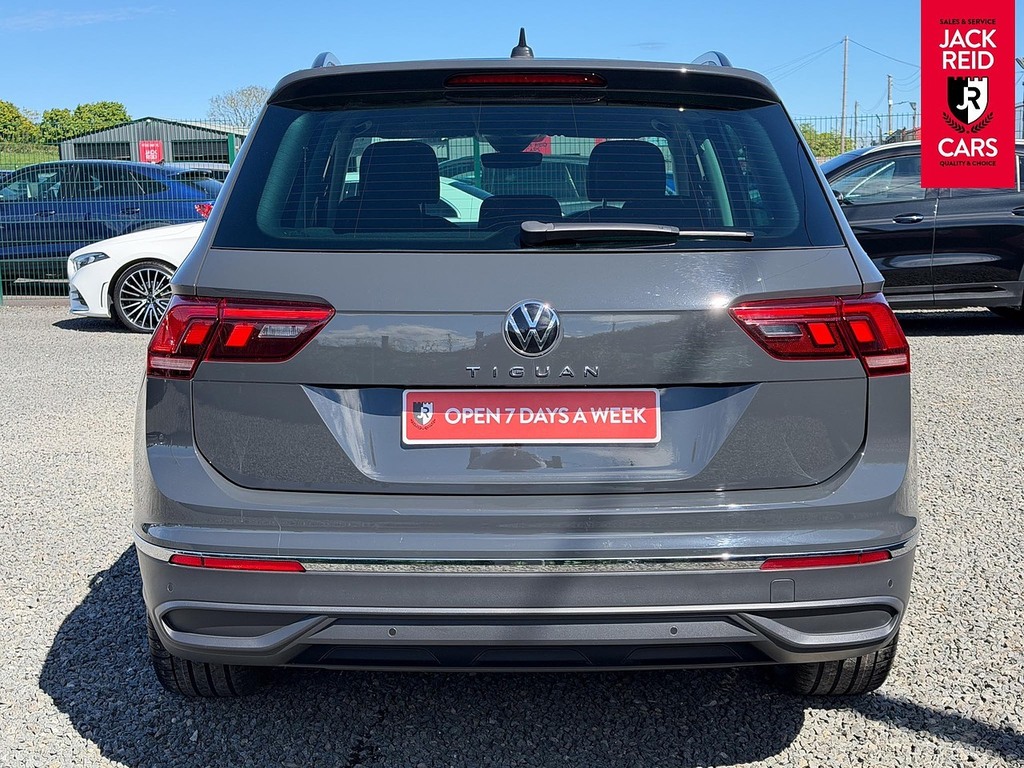 Volkswagen Tiguan Suv VO21HSF Grey #4