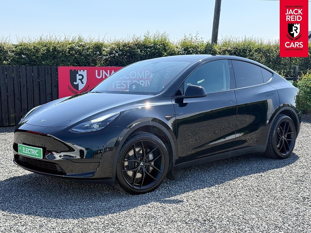 Tesla Model Y Suv Black
