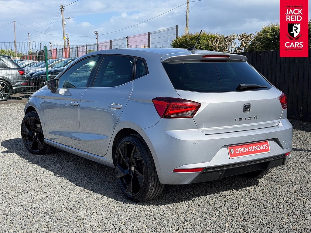 Seat Ibiza Hatchback FE71UYJ Silver #2