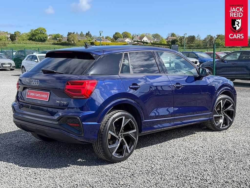 Audi Q2 Suv VU23BWF Blue #5