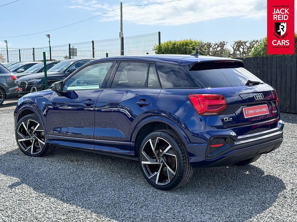 Audi Q2 Suv VU23BWF Blue #2