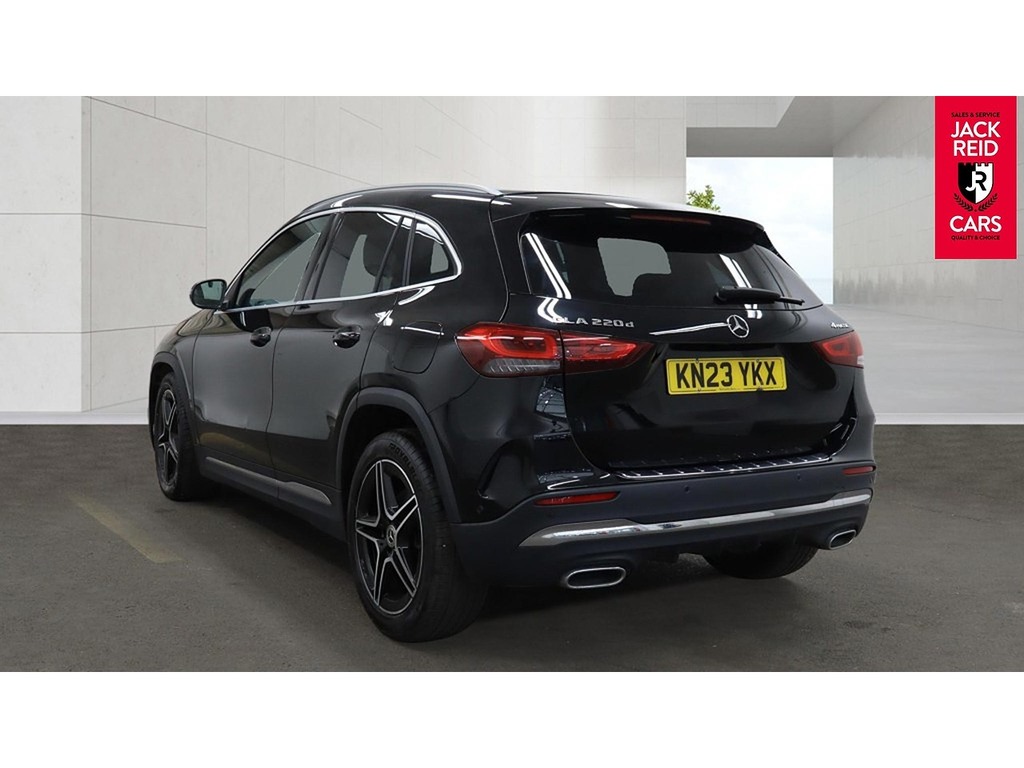 Mercedes-Benz GLA Class Suv KN23YKX Black #2
