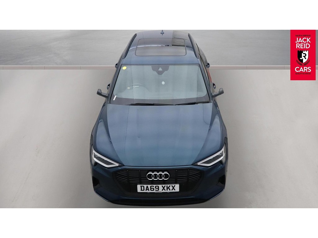 Audi E-tron Suv DA69XKX Blue #4
