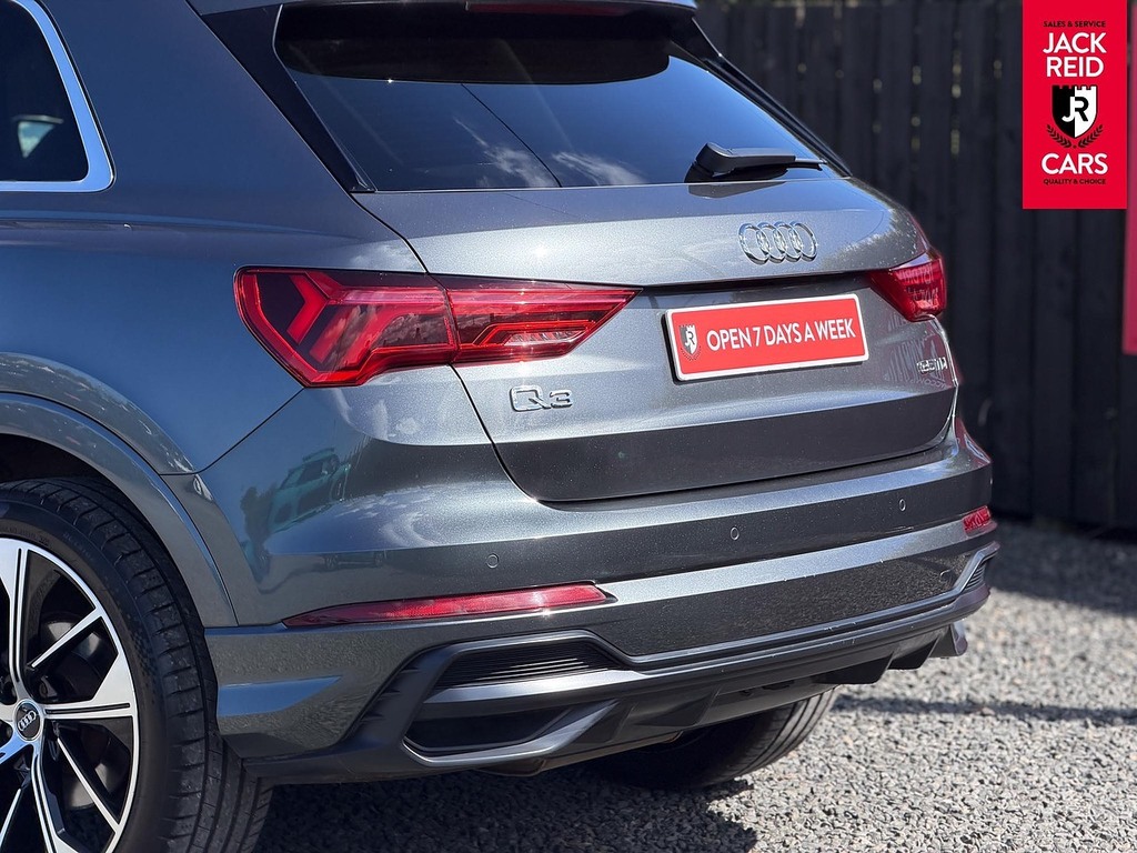 Audi Q3 Suv  Grey #4