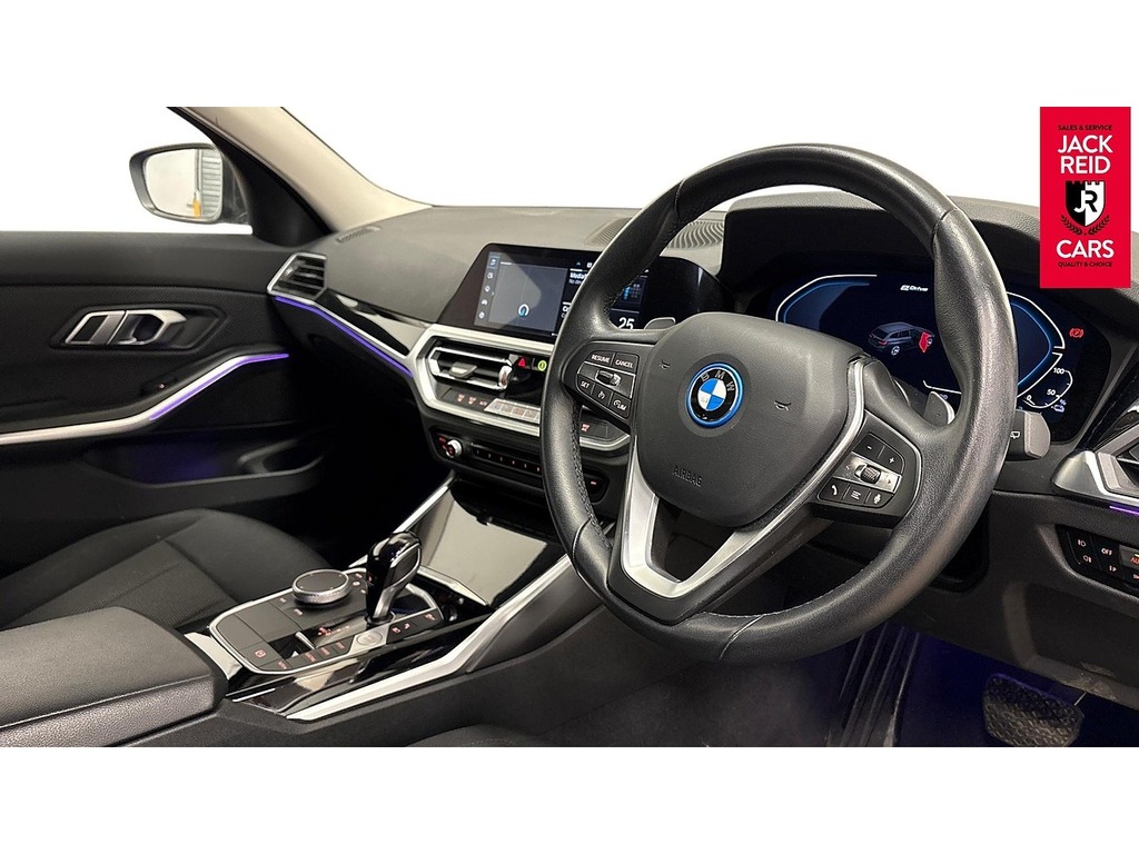BMW 3 Series Estate WP71PCV Grey #3