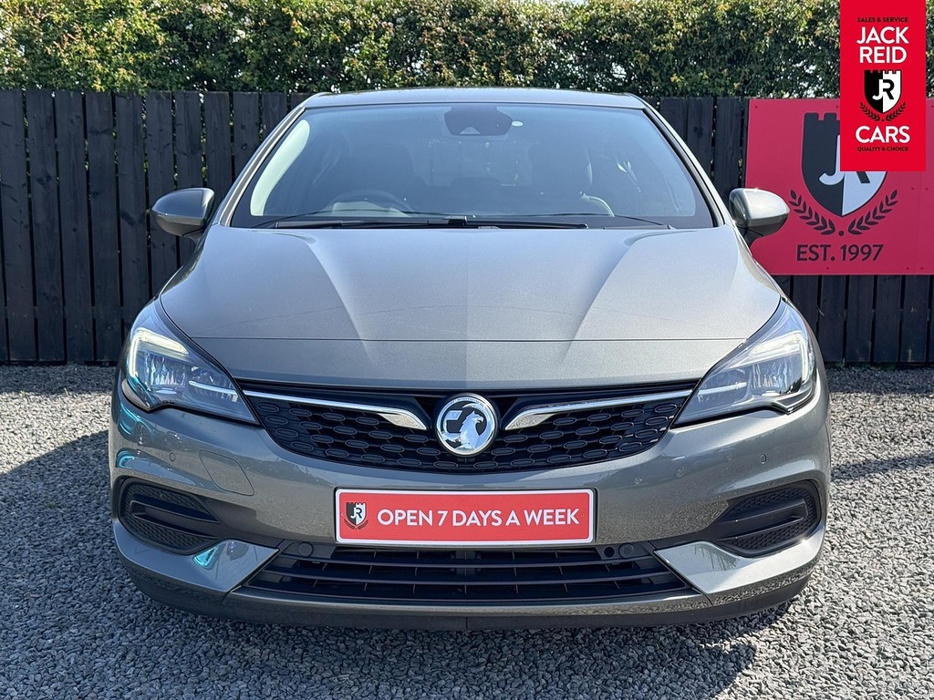 Vauxhall Astra Hatchback Beige #6