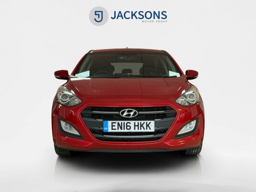 Hyundai I30 1.4 Blue Drive Se Nav Hatchback Red #3