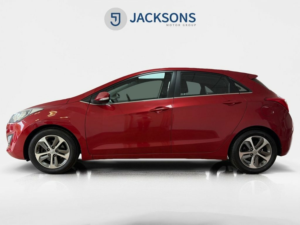 Hyundai I30 1.4 Blue Drive Se Nav Hatchback Red #5