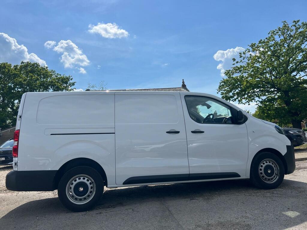 Vauxhall Vivaro Panel Van 2.0 Turbo D Prime XL Panel Van Lwb Euro DS24WWK White #2