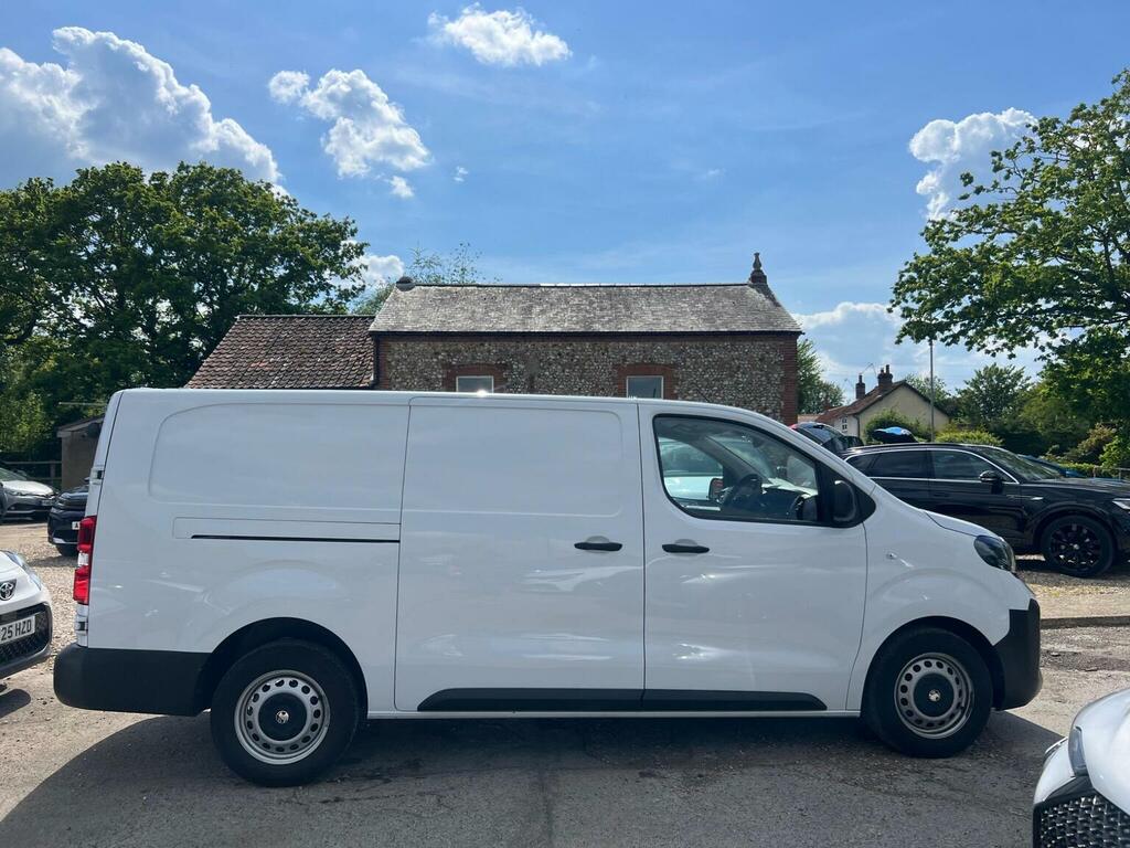 Vauxhall Vivaro Panel Van 2.0 Turbo D Prime XL Panel Van Lwb Euro DS24WWK White #6