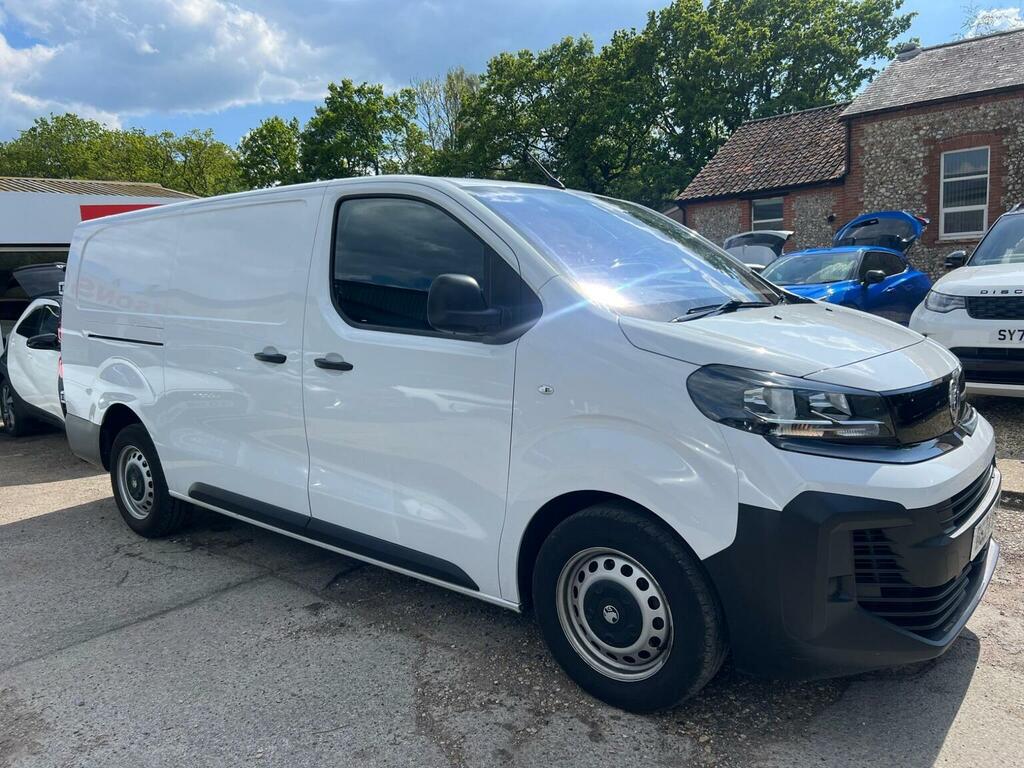 Vauxhall Vivaro Panel Van 2.0 Turbo D Prime XL Panel Van Lwb Euro White