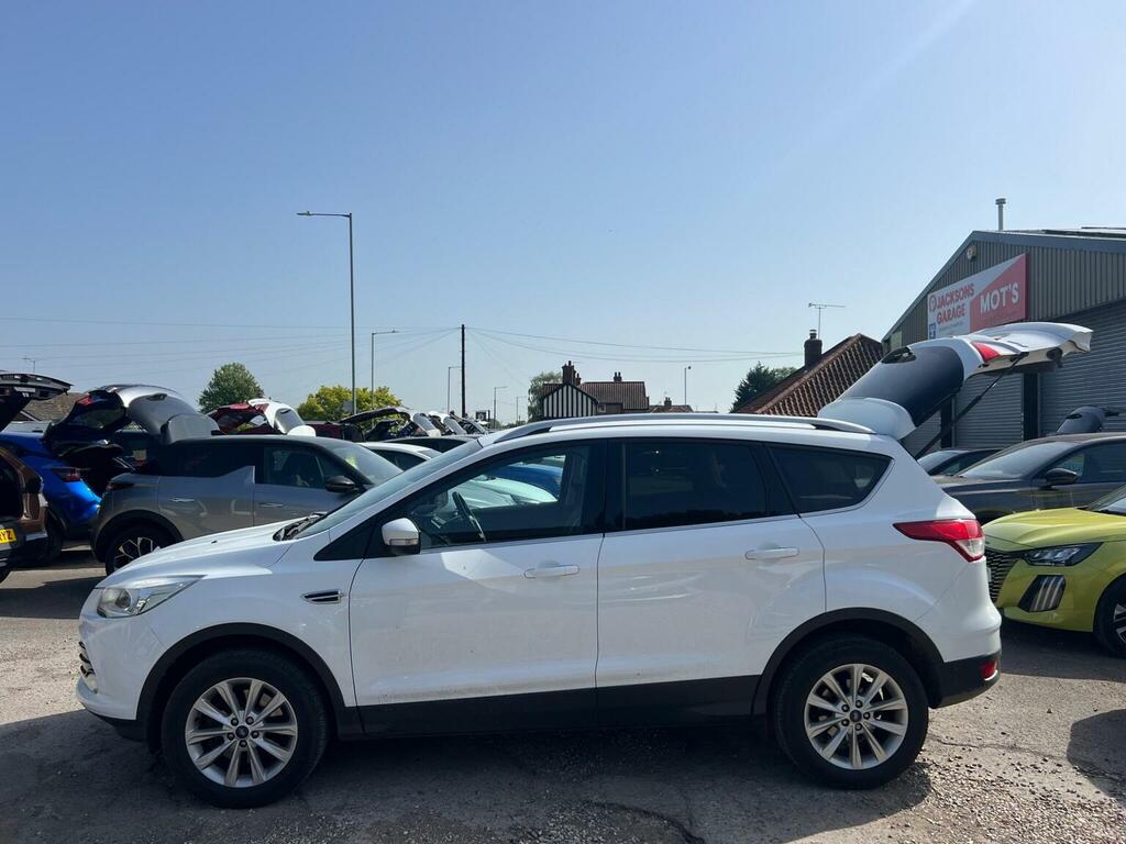 Ford Kuga Suv 2.0 Tdci Titanium 2Wd Euro 6 Ss 20166 BL66NNP White #5