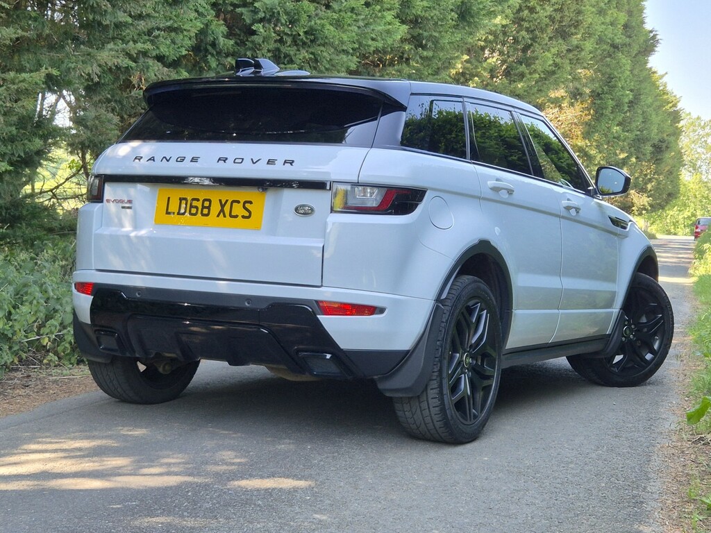 Land Rover Range Rover Evoque 2.0 Si4 Hse Dynamic LD68XCS White #2