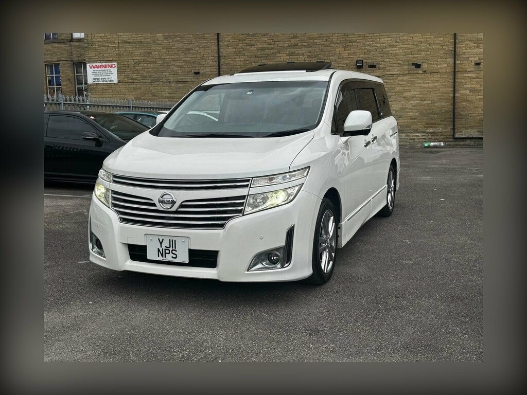 Nissan Elgrand E52 3.5 V6 Vip YJ11NPS White #2