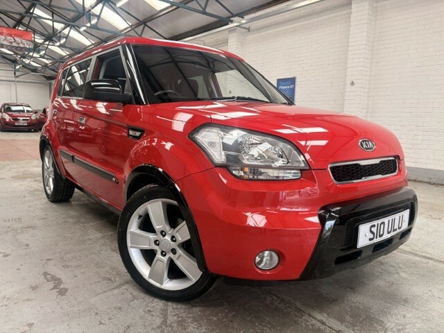 Kia Soul Suv 1.6 Crdi Samba 2009 Red