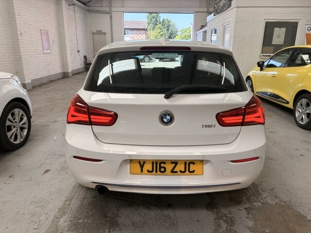 BMW 1 Series Hatchback 1.5 118I Sport 3-Door 2016 YJ16ZJC White #5