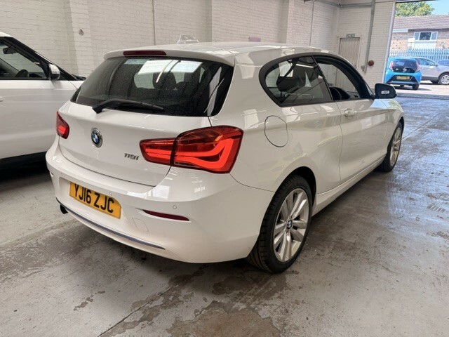 BMW 1 Series Hatchback 1.5 118I Sport 3-Door 2016 YJ16ZJC White #6