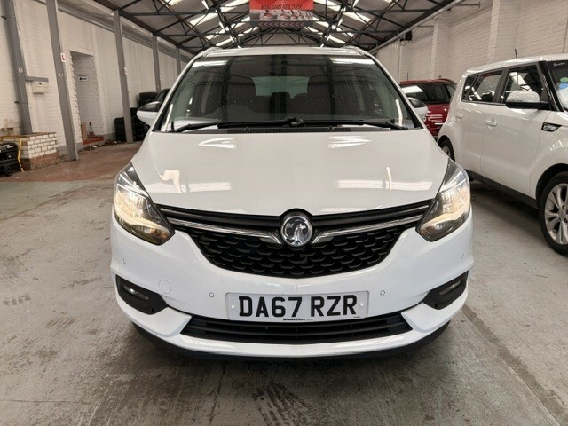 Vauxhall Zafira Tourer Mpv 1.4 I Turbo Sri 2017 DA67RZR White #2
