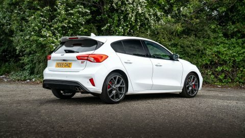 Ford Focus 2019 69 2.0 White #2