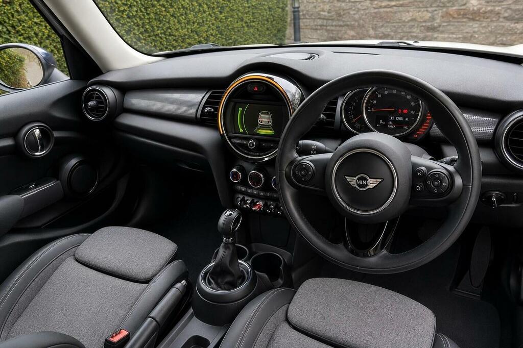 Mini Hatch Hatchback 1.5 Cooper Euro 6 Ss 20156 White #3