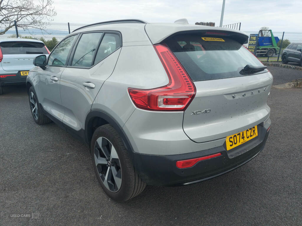 Volvo XC40 2.0 B4p Plus Dark SO74CZR Silver #4