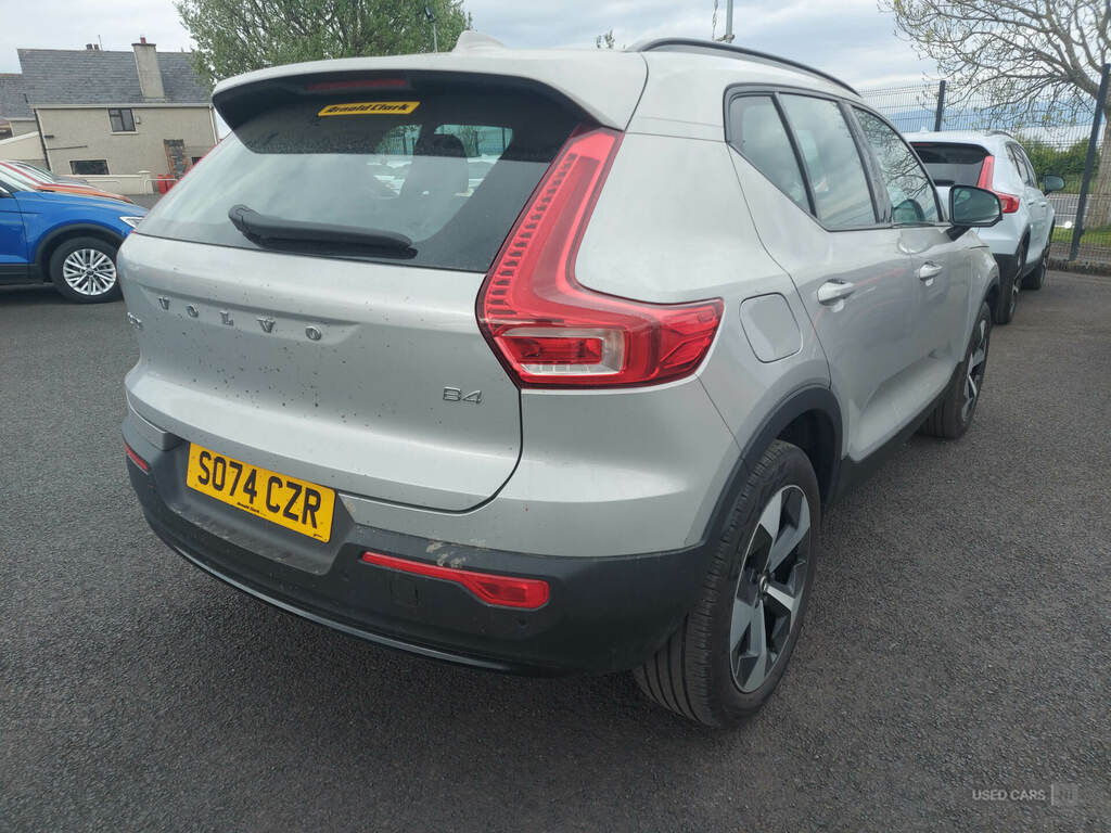 Volvo XC40 2.0 B4p Plus Dark SO74CZR Silver #3