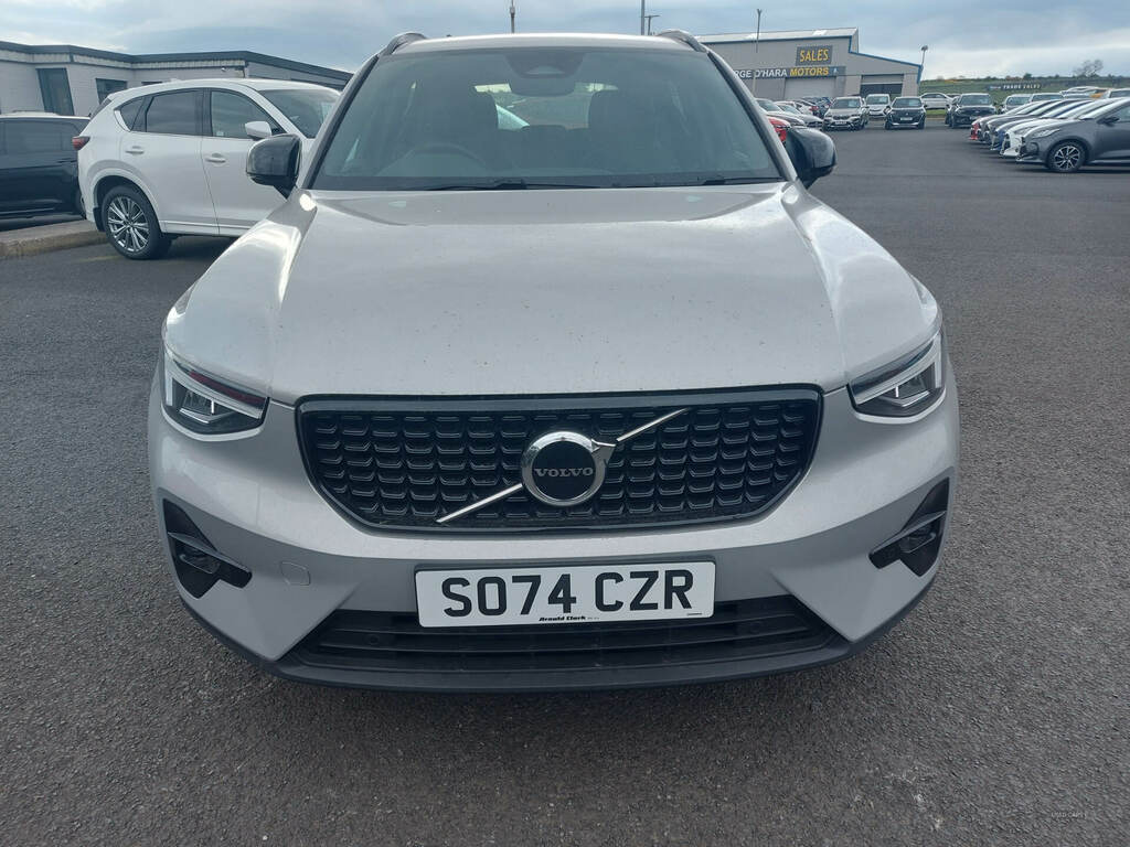 Volvo XC40 2.0 B4p Plus Dark SO74CZR Silver #6