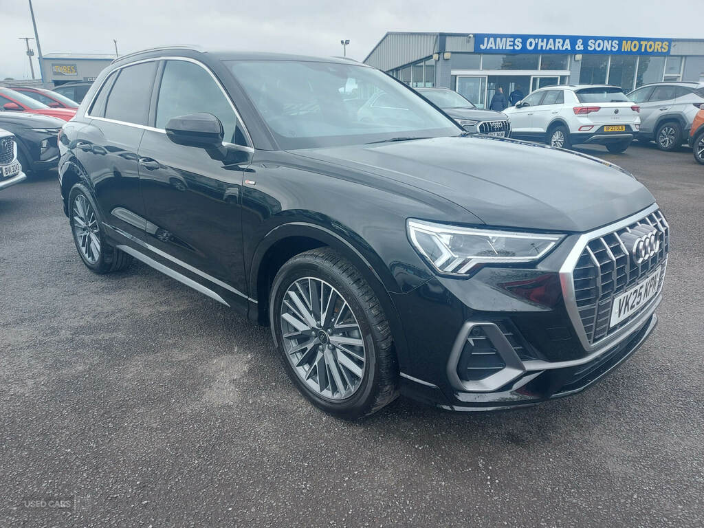 Audi Q3 35 Tfsi S Line S Tronic Leather VK25KPN Black #2