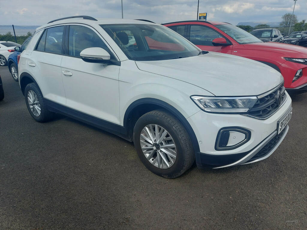 Volkswagen T-Roc 1.5 Tsi Life Dsg BF23OLB White #2