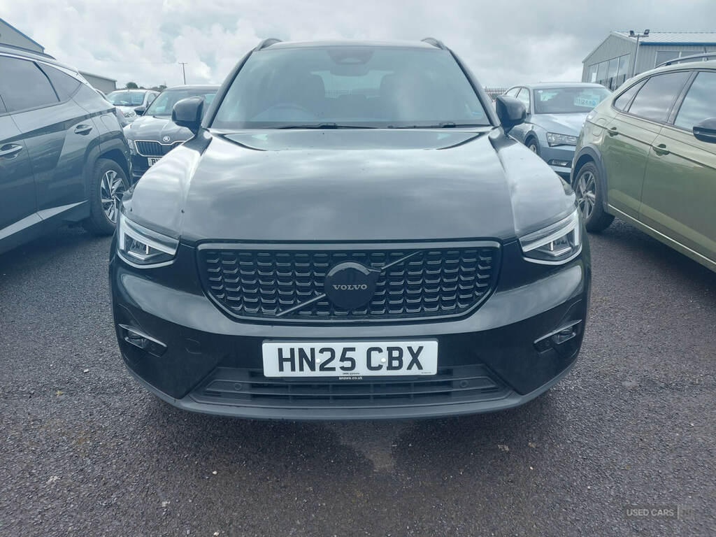 Volvo XC40 2.0 B4p Plus Black Edition HN25CBX Black #6