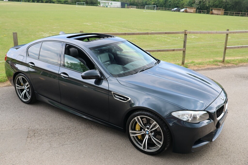 BMW M5 4.4 V8 Saloon Dct Euro 5 Ss 560 Ps