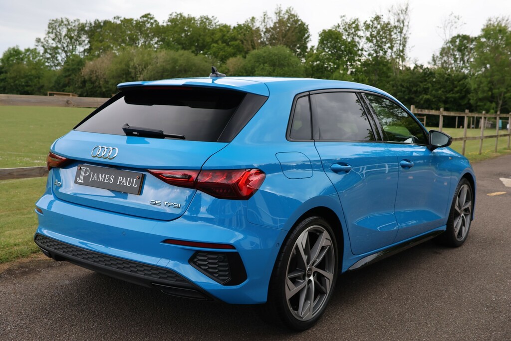 Audi A3 1.5 Tfsi 35 Edition 1 Sportback GX22XGG  #4
