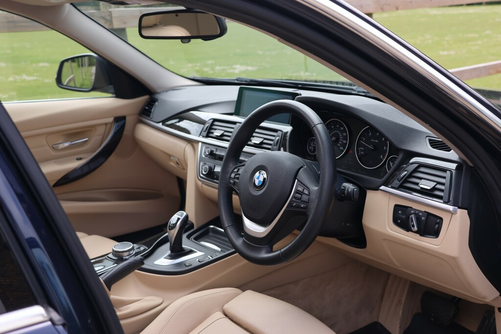BMW 3 Series 3.0 Luxury Touring Euro 5 Ss 2 KJ15DXW  #5