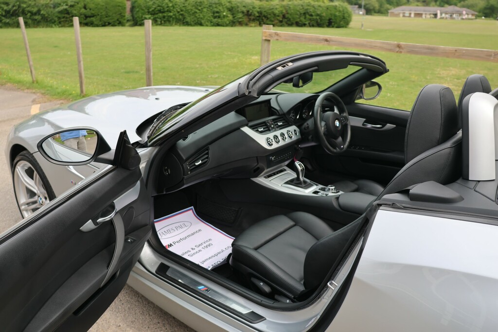 BMW Z4 Icon White #27