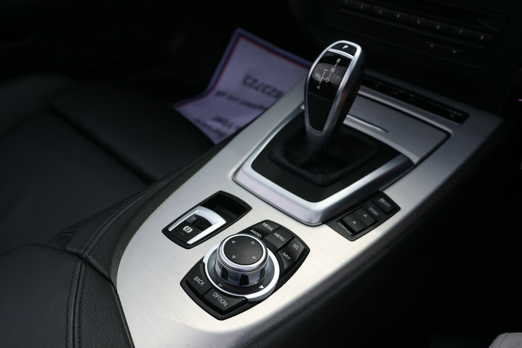 BMW Z4 Icon White #10