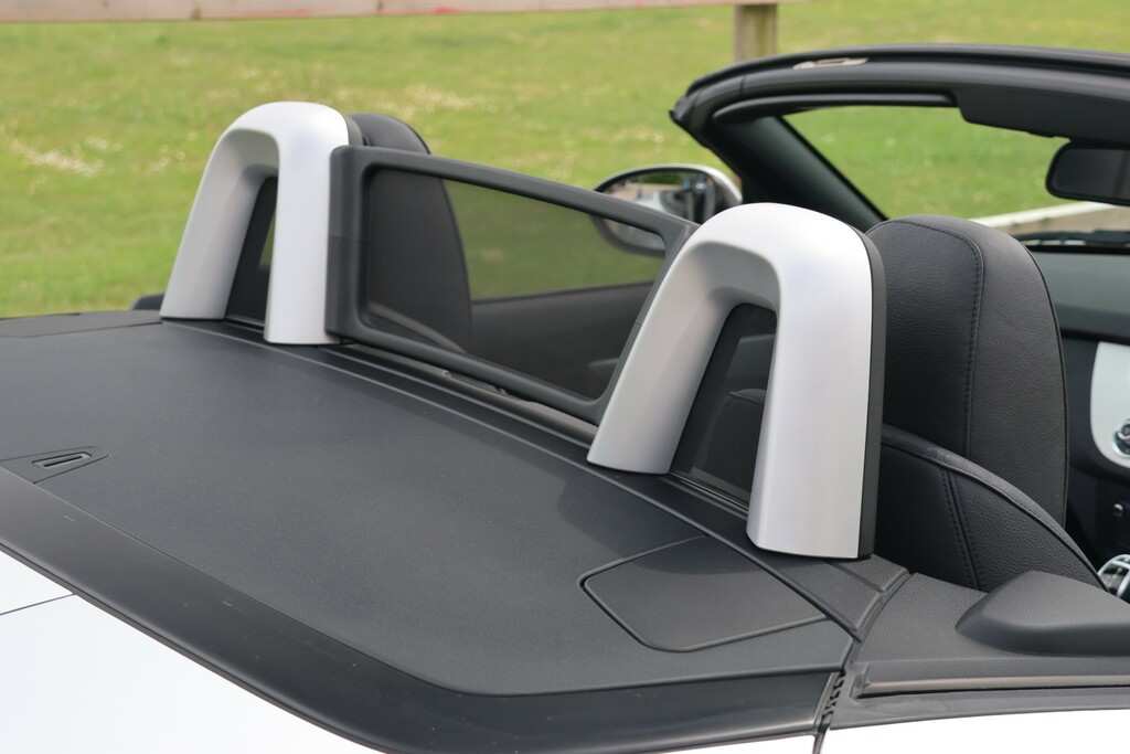 BMW Z4 Icon White #14