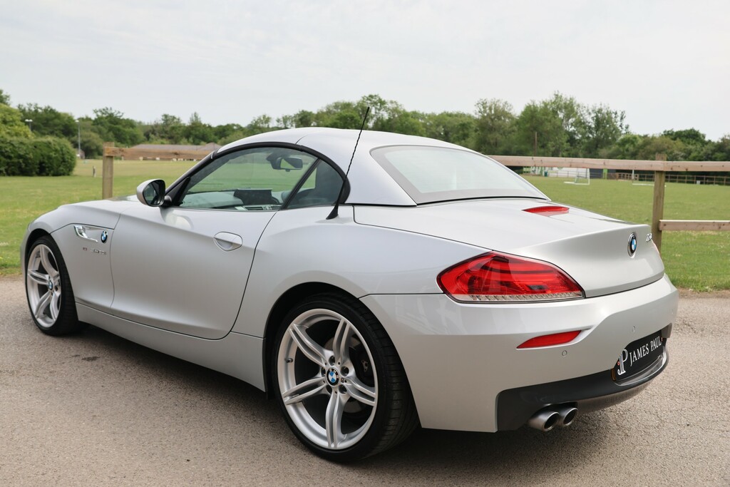 BMW Z4 Icon White #30