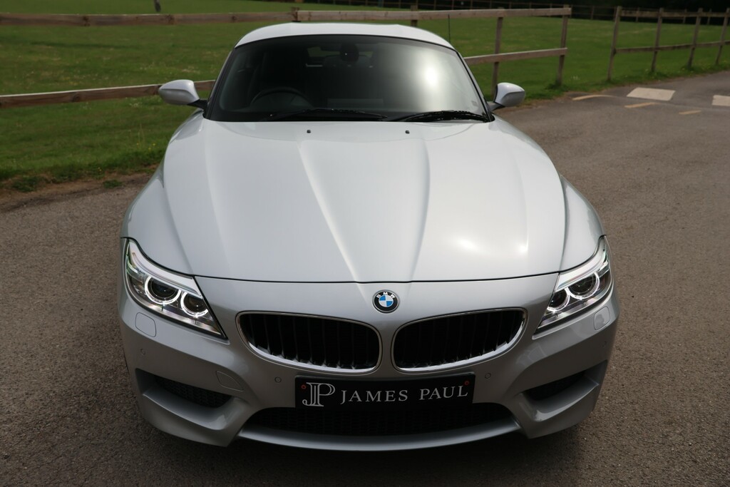 BMW Z4 Icon White #32