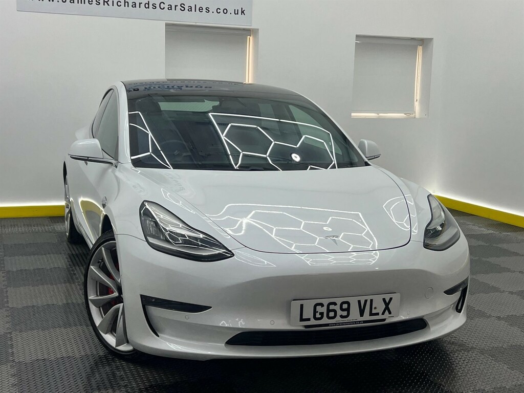 Tesla Model 3 Dual Motor Performance 4Wde Performanc White