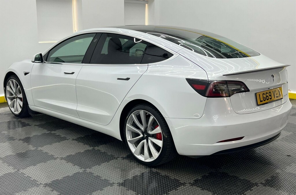Tesla Model 3 Dual Motor Performance 4Wde Performanc LG69VLX White #4