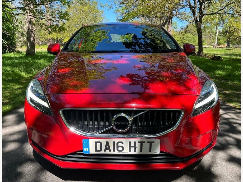 Volvo V40 2.0 T2 Momentum Euro 6 S S Red #3